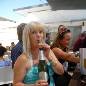 Meet your Posher, Val